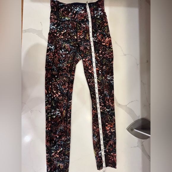 Like New- Lululemon Invigorate High Rise Tight 25” - Picture 6 of 10